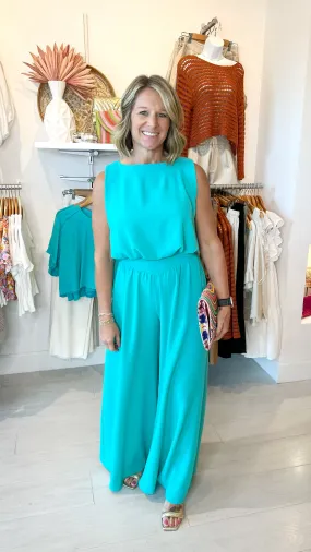Matte Crepe Wide Leg Pants